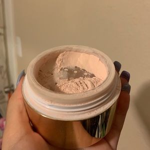 Giant bare minerals setting powder